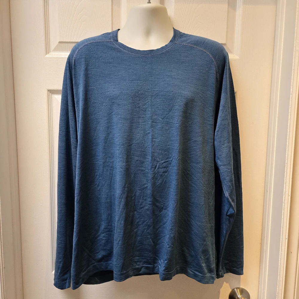Lululemon Metal Vent Tech Long Sleeve Night Sea/Soft Denim - Picture 2 of 7